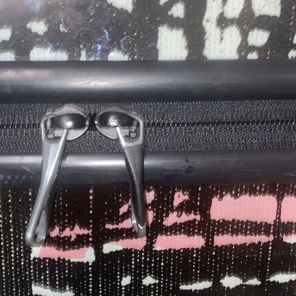 Tumi Alpha Suitcases - Picture 6 of 8